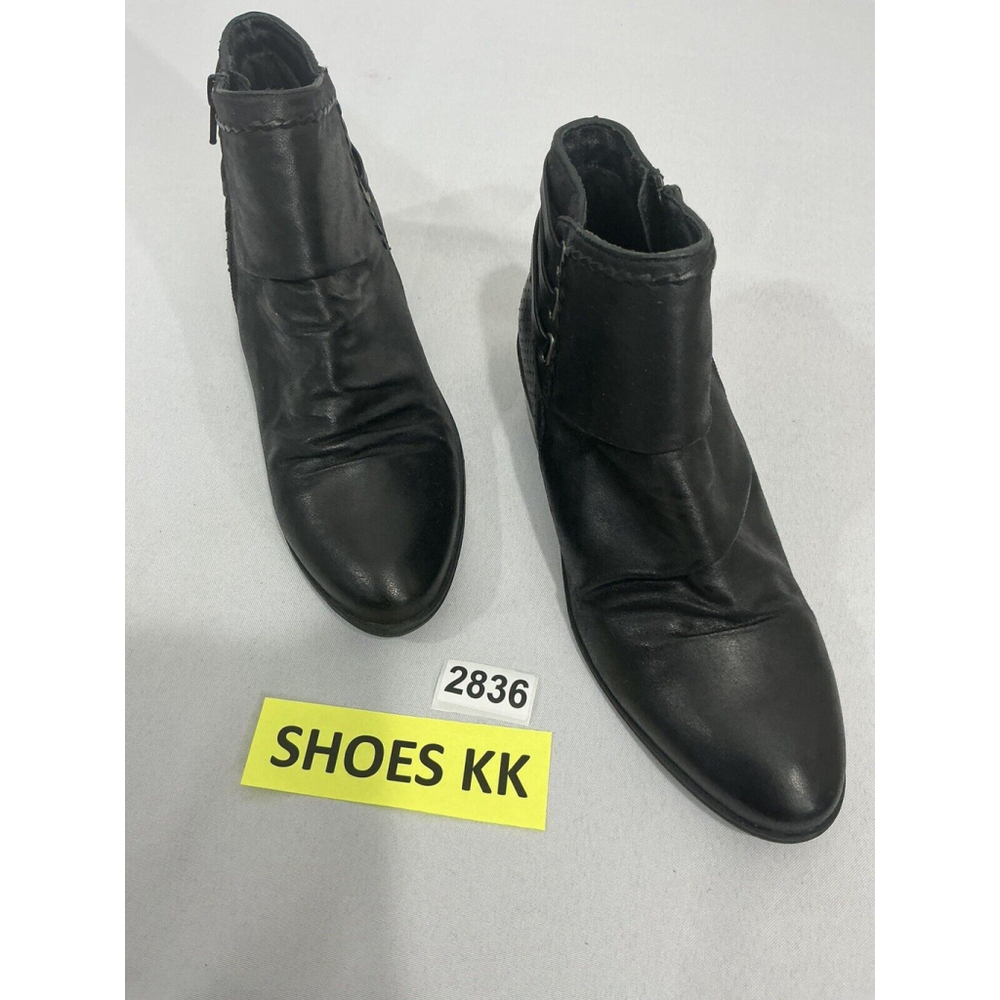 Womans Baretraps Gineva 7.5 M Black Faux Leather Zip Up Booties